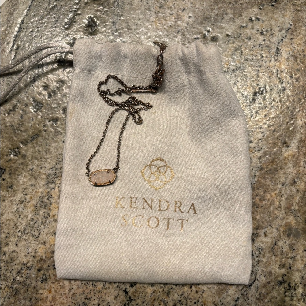 Kendra Scott Elisa Gold Pendant Necklace in Iridescent Drusy